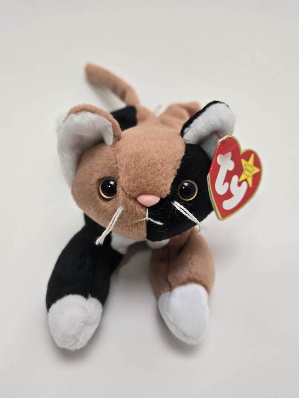 Ty Beanie Baby “Chip” the Adorable Calico Cat! (8 inch)
